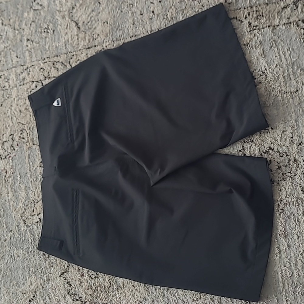 Burton Black Flat Front Shorts Classic Design - Picture 2 of 3